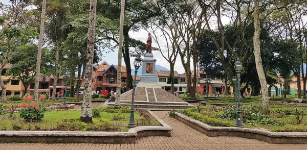 Parque de Venecia Antioquia - Antioquia de Paseo